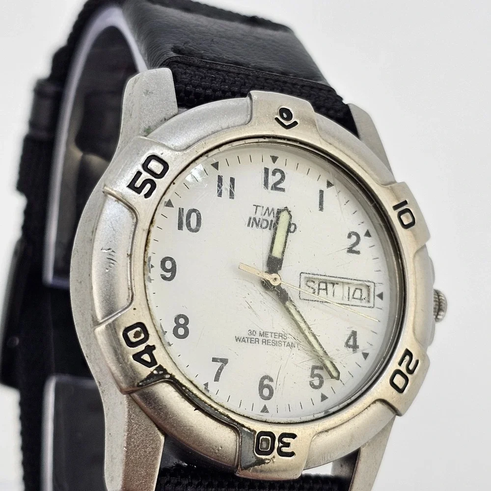 VTG Timex Men's Watch 38MM New Black Nylon Bands New Battery LIGHT‎ NOT WORKING